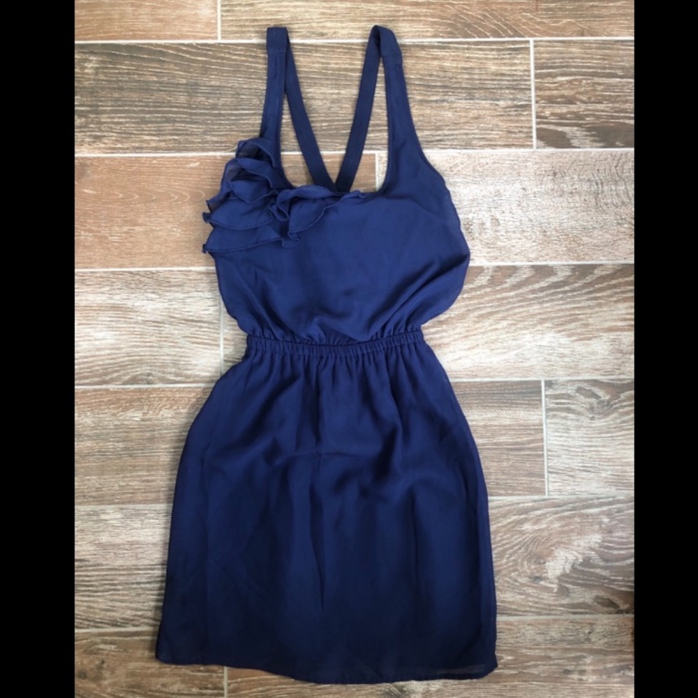 Flowy navy dress